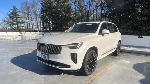 2025 Volvo XC90 Plug-In Hybrid T8 Ultra 7-Seater