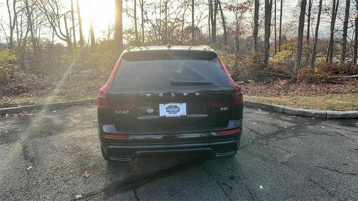 2026 Volvo XC60 B5 Plus