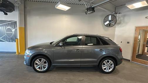 2017 Audi Q3 2.0T Premium