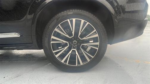 2024 Volvo XC90 Recharge Plug-In Hybrid T8 Plus 6-Seater