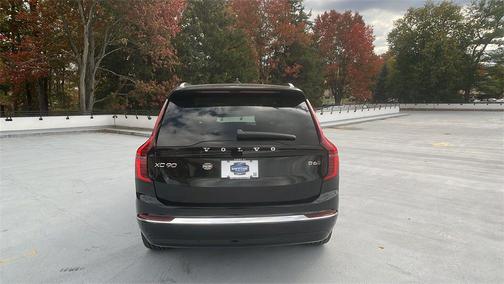 2026 Volvo XC90 B6 Ultra 7-Seater