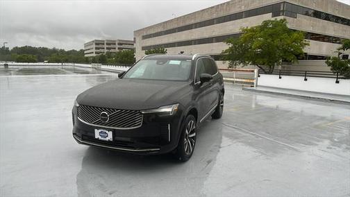 2025 Volvo XC90 B6 Core