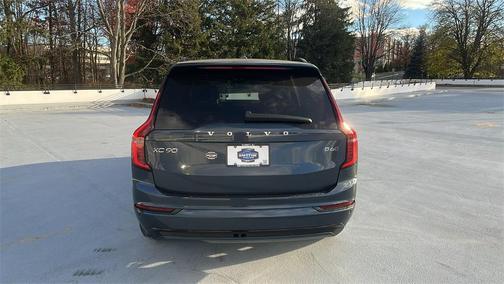 2026 Volvo XC90 B6 Ultra Dark Theme 7-Seater