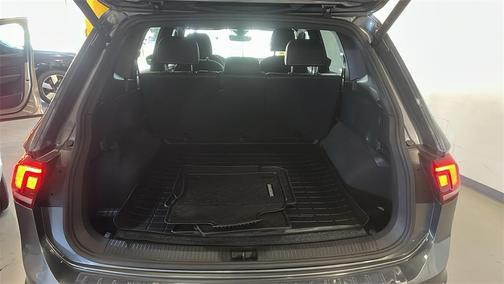 2022 Volkswagen Tiguan 2.0T SEL R-Line 4MOTION