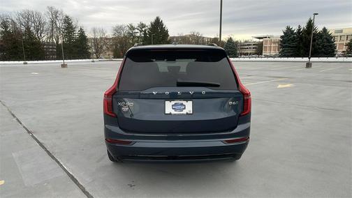 2026 Volvo XC90 B6 Ultra Dark Theme 7-Seater