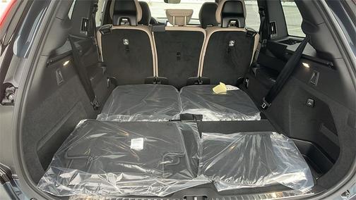 2026 Volvo XC90 B6 Ultra Dark Theme 7-Seater