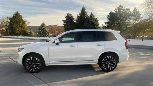 2026 Volvo XC90 B6 Ultra 7-Seater