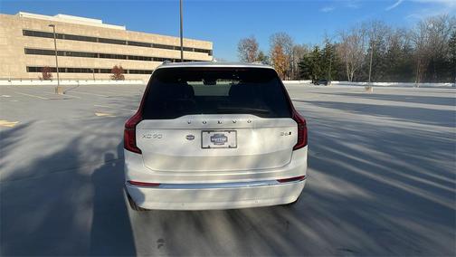 2026 Volvo XC90 B6 Ultra 7-Seater