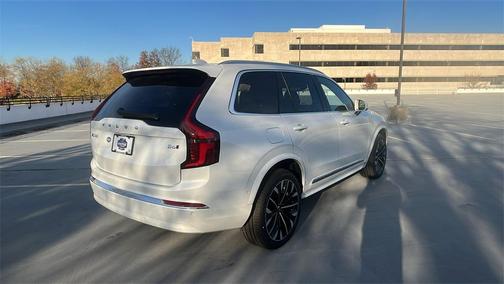 2026 Volvo XC90 B6 Ultra 7-Seater