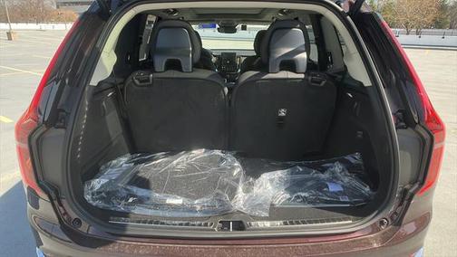 2025 Volvo XC90 Plug-In Hybrid T8 Plus 6-Seater