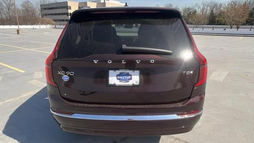 2025 Volvo XC90 Plug-In Hybrid T8 Plus 6-Seater