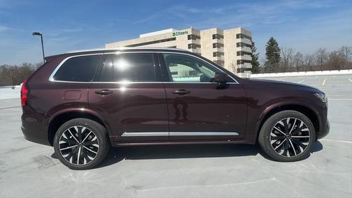 2025 Volvo XC90 Plug-In Hybrid T8 Plus 6-Seater