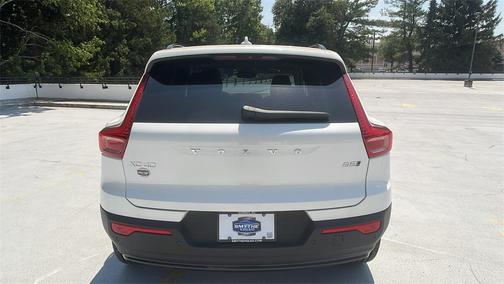 2026 Volvo XC40 B5 Plus