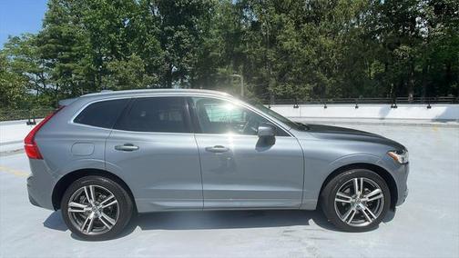 2018 Volvo XC60 T5 Momentum