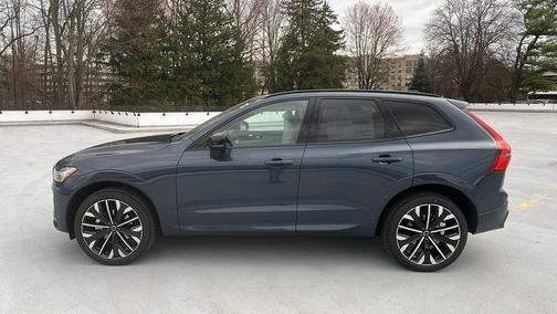 Denim Blue Metallic 2026 Volvo XC60 B5 Ultra