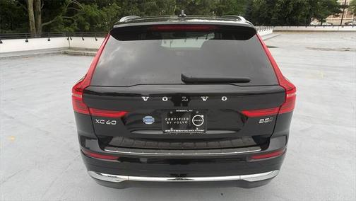 2023 Volvo XC60 B5 Plus Bright Theme