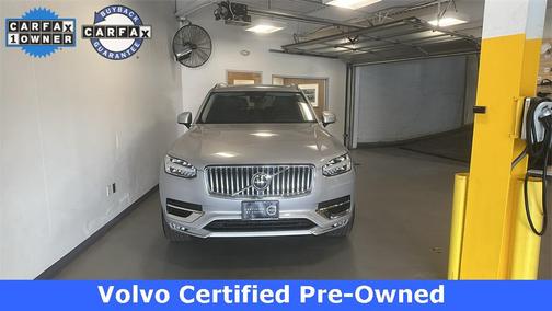 2025 Volvo XC90 B5 Core