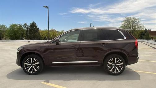 2025 Volvo XC90 Plug-In Hybrid T8 Core 7-Seater