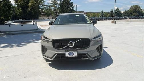 2025 Volvo XC60 Plus