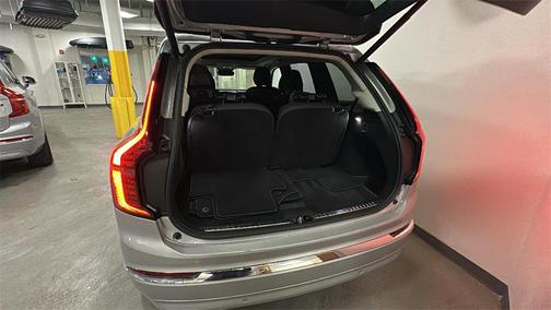 2025 Volvo XC90 B5 Plus 7-Seater