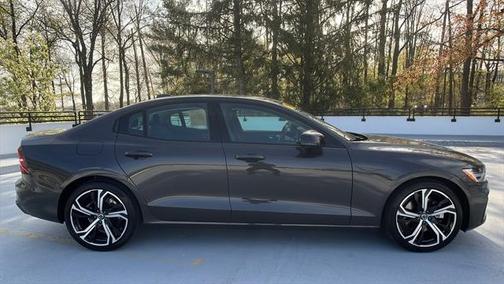 2025 Volvo S60 B5 Core