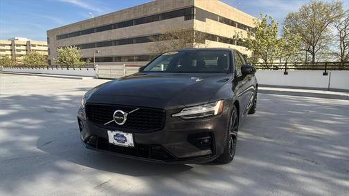 2025 Volvo S60 B5 Core