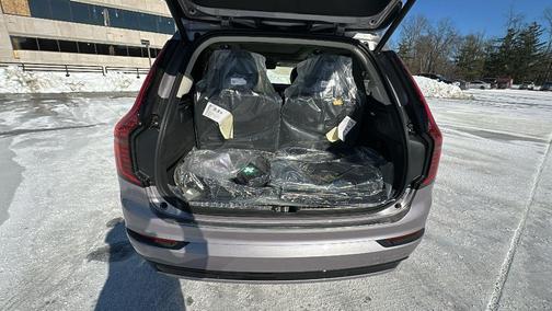 2026 Volvo XC90 Ultra Dark Theme, B6 AWD Gas (mild hybrid), Gasoline, 6 Seats