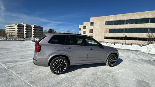 2026 Volvo XC90 Ultra Dark Theme, B6 AWD Gas (mild hybrid), Gasoline, 6 Seats