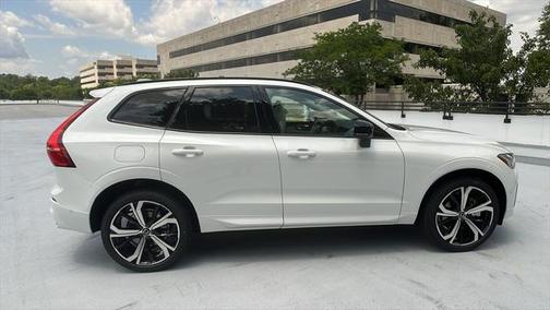 2025 Volvo XC60 Plug-In Hybrid T8 Ultra