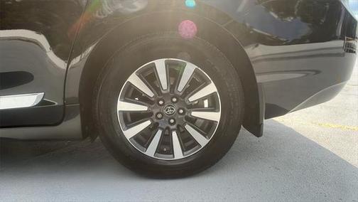 2018 Toyota Sienna LE