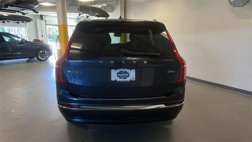 2024 Volvo XC90 B6 Plus Bright Theme 7-Seater