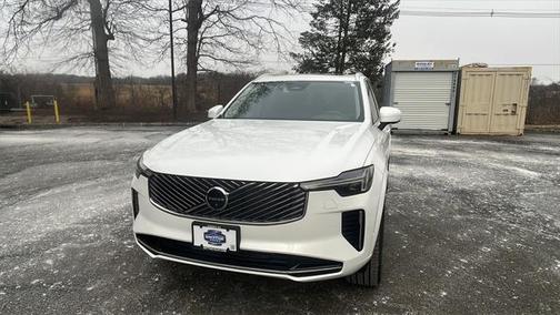 2025 Volvo XC90 Plug-In Hybrid T8 Plus 7-Seater