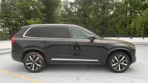 2025 Volvo XC90 B6 Core