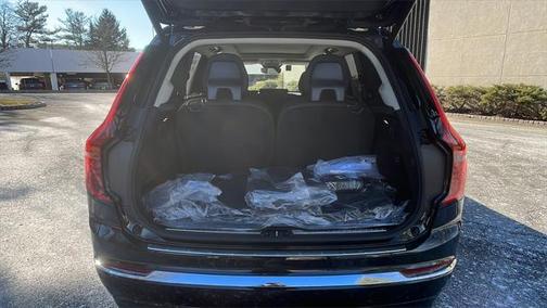 2025 Volvo XC90 Plug-In Hybrid T8 Plus 7-Seater