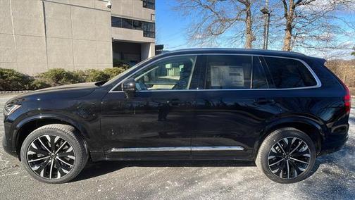 2025 Volvo XC90 Plug-In Hybrid T8 Plus 7-Seater