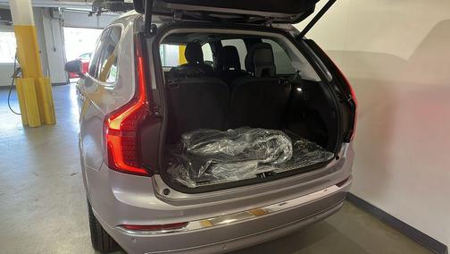 Aurora Silver 2026 Volvo XC90 Plus, B6 AWD Gas (mild hybrid), Gasoline, Bright, 7 Seats