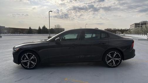2025 Volvo S60 B5 Core