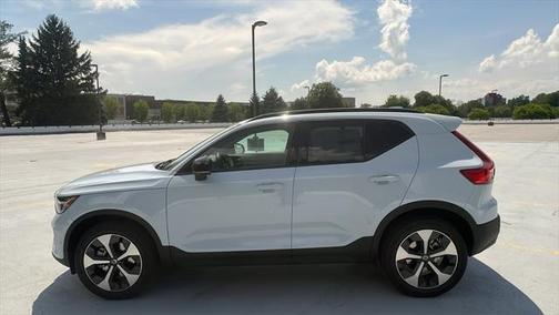 2026 Volvo XC40 B5 Plus