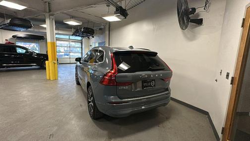 2023 Volvo XC60 B5 Core