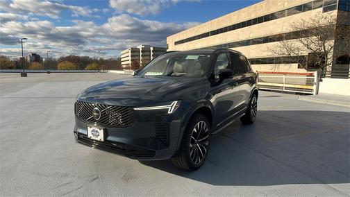 2026 Volvo XC90 B6 Ultra Dark Theme 7-Seater