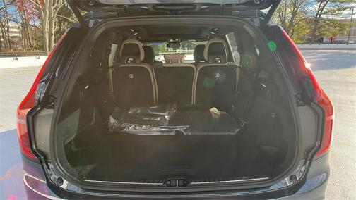 2026 Volvo XC90 B6 Ultra Dark Theme 7-Seater