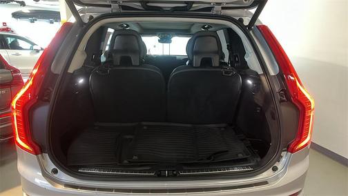 2023 Volvo XC90 B5 Core