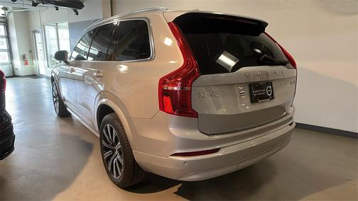 2023 Volvo XC90 B5 Core