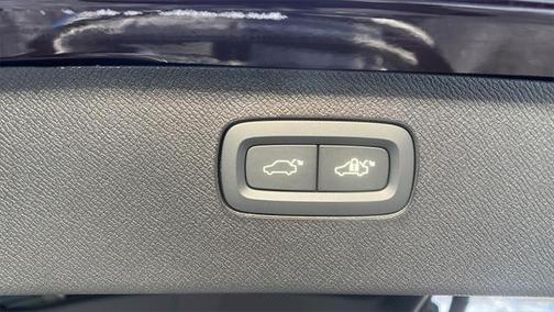 2025 Volvo XC90 Plug-In Hybrid T8 Plus 7-Seater