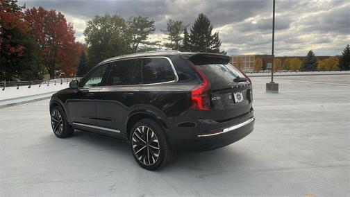 2026 Volvo XC90 B6 Ultra 7-Seater