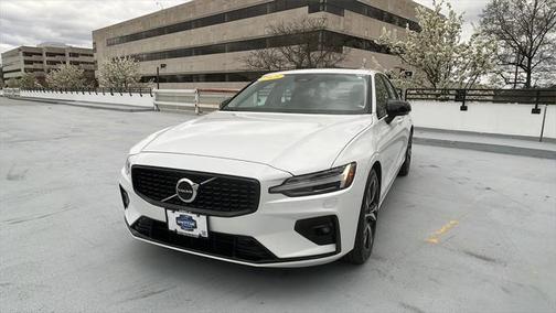 2025 Volvo S60 B5 Core