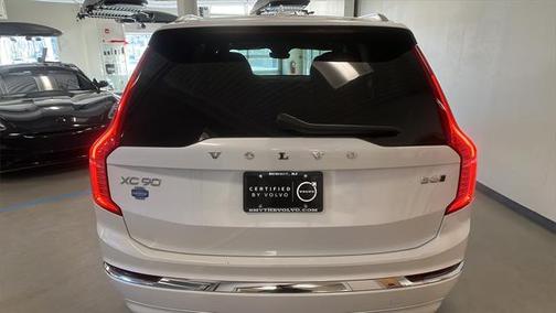 2024 Volvo XC90 B6 Ultimate Bright Theme 7-Seater