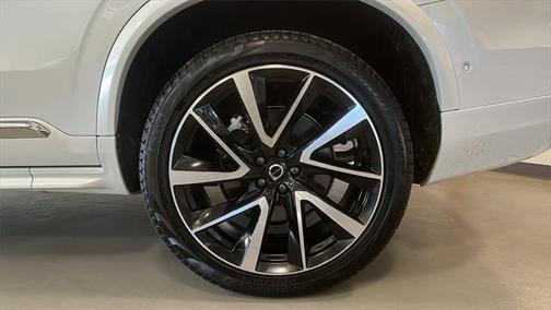 2024 Volvo XC90 B6 Ultimate Bright Theme 7-Seater