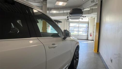 2024 Volvo XC90 B6 Ultimate Bright Theme 7-Seater