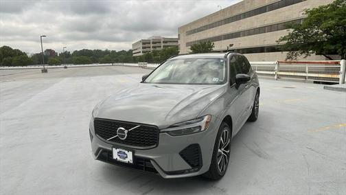 2025 Volvo XC60 B5 Plus